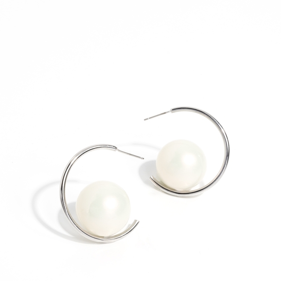 Paparazzi Silver Hoop Earrings with Pearl Accent Tailored Taste Fashion Jewels - Picture 2 of 3
